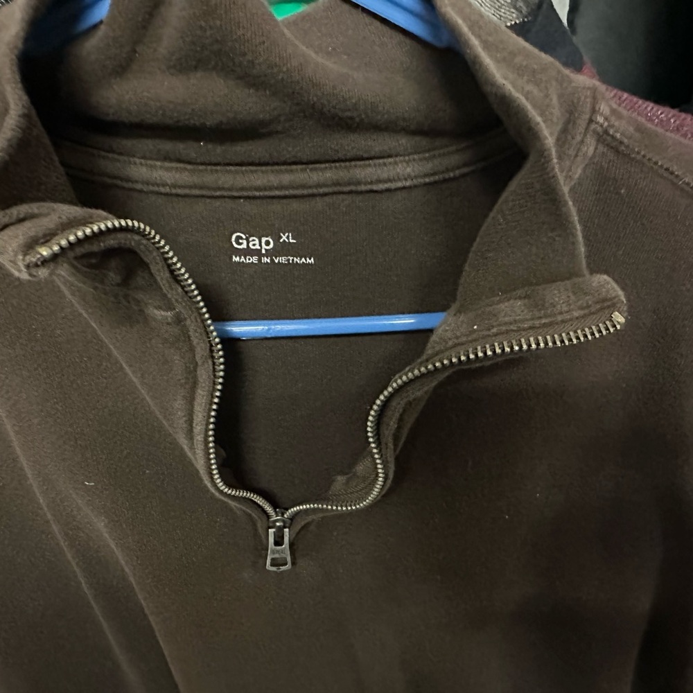 Men’s long sleeve extra large gap sweater - Picture 5 of 6